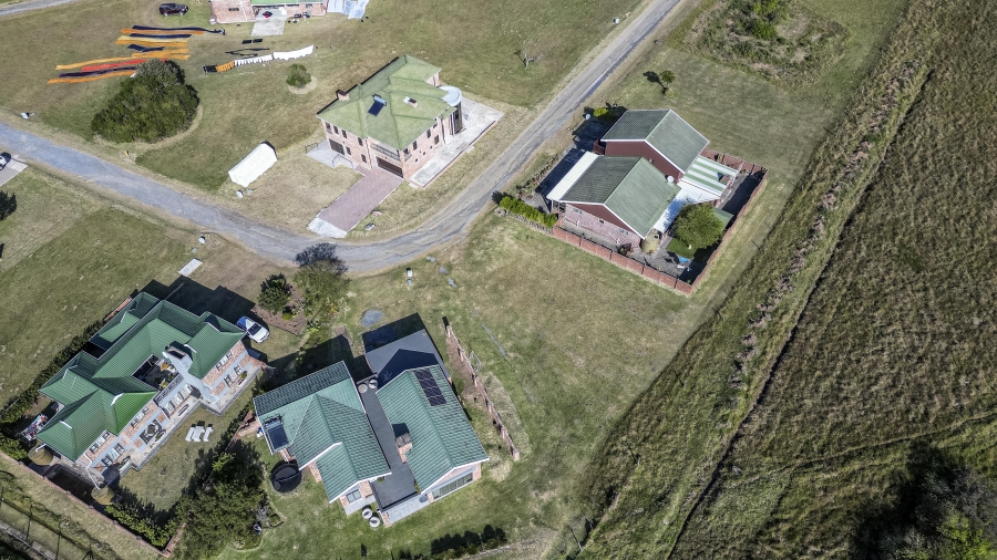 0 Bedroom Property for Sale in Cove Rock Eastern Cape